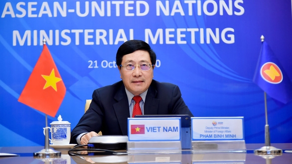 Phó thủ tướng, Bộ trưởng Bộ Ngoại giao Phạm Bình Minh chủ trì Hội nghị Bộ trưởng Ngoại giao ASEAN - Liên Hiệp Quốc ngày 21-10 - Ảnh: BNG