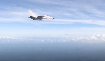 Trung Quốc cho máy bay tiêm kích tập bắn đạn thật ở Biển Đông
