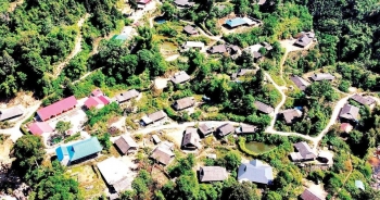 nguoi hmong xanh noi cua gio