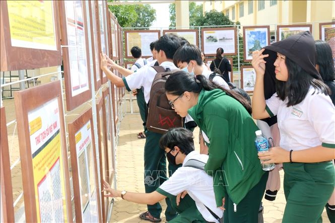 Bình Thuận: Triển lãm về Hoàng Sa Trường Sa được tổ chức ở nhiều trường học