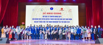 bo y te dua bac si tre tinh nguyen ve cong tac tai mien nui bien gioi hai dao