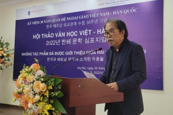 van hoc han quoc dang tung buoc chiem ngu trai tim ban doc viet