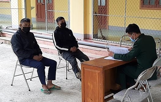 Bắt giữ hai đối tượng nhập cảnh trái phép qua biên giới Lào vào Việt Nam