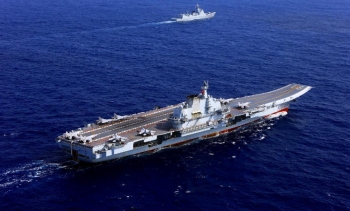 Nhóm tàu sân bay Trung Quốc tiến vào Biển Đông tập trận