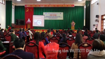 Phổ biến kiến thức quốc phòng và an ninh cho người dân khu vực biên giới, hải đảo Phổ biến kiến thức quốc phòng và an ninh cho người dân khu vực biên giới, hải đảo