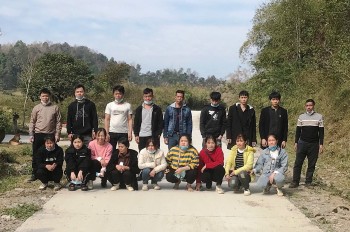 Ngăn chặn, tiếp nhận 304 công dân nhập cảnh trái phép từ Trung Quốc về Việt Nam Ngăn chặn, tiếp nhận 304 công dân nhập cảnh trái phép từ Trung Quốc về Việt Nam