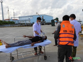 cap cuu thanh cong benh nhan bi viem ruot tu dao da tay ve dao truong sa
