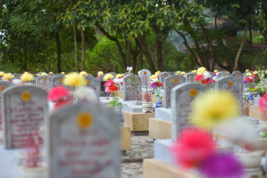 Những ngày tháng 7 ở Nghĩa trang liệt sĩ Quốc gia Trường Sơn ảnh 6