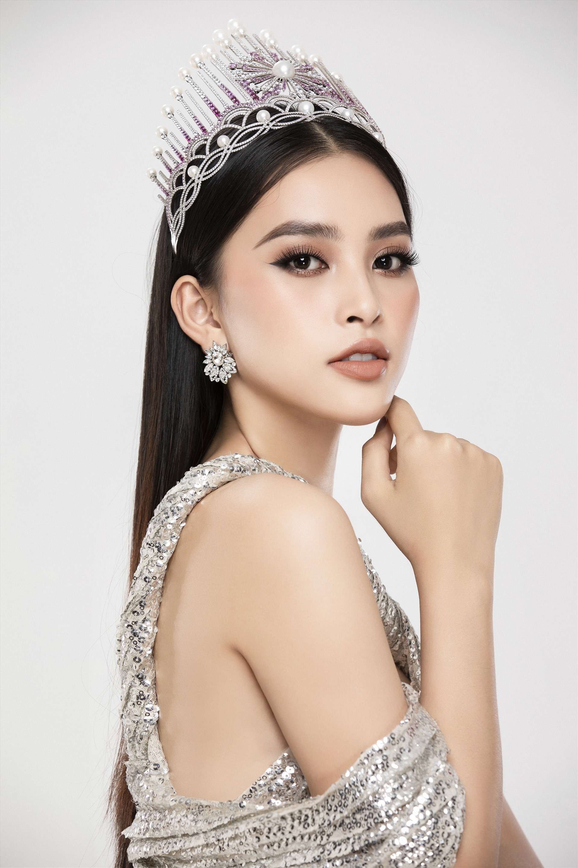 Cận cảnh nhan sắc và thói xấu của Tân Hoa hậu Việt Nam 2020  Báo Người lao  động