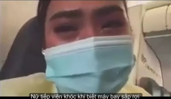 Video nữ tiếp viên Indonesia khóc trước khi máy bay rơi xuống biển
