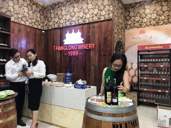 thang long khuc giao mua thang 4 trai nghiem van hoa vang tai thang long winery