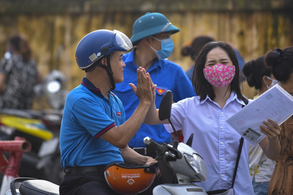 Nhiều thí sinh 'trúng tủ' đề thi Ngữ Văn - 'Đất nước'