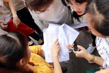 de thi mon vat ly ky thi tot nghiep thpt 2020 day du ma de moi nhat