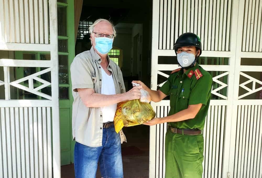 Đà Nẵng triển khai nhiều giải pháp hỗ trợ lao động người nước ngoài gặp khó khăn trong dịch COVID-19