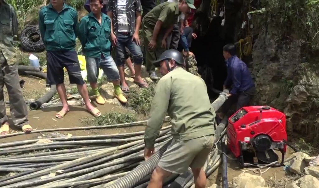 Tin mới vụ giải cứu người kẹt trong hang tại Si Ma Cai, Lào Cai