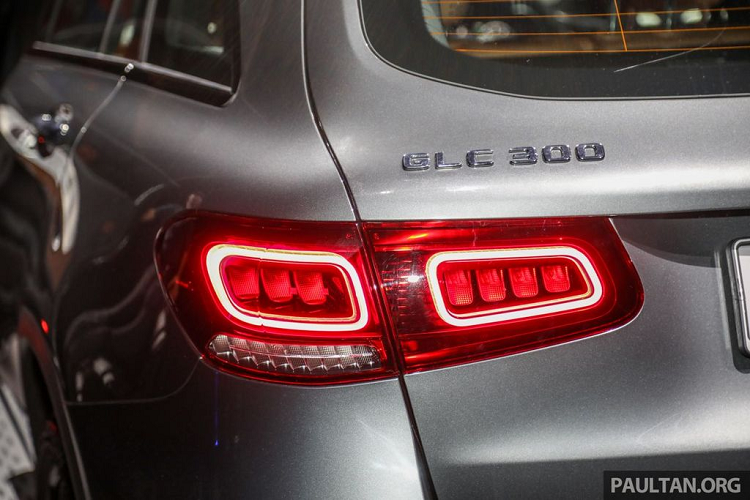 mercedes glc 2020 vua ra mat co gi dang tien