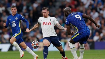 Dễ dàng đánh bại Tottenham, Chelsea đặt một chân vào chung kết League Cup