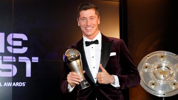 danh bai messi va salah lewandowski gianh giai fifa the best hai nam lien tiep