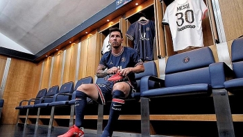 Vì sao Lionel Messi chọn số 30 tại PSG?