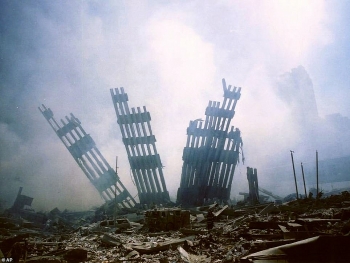 Khủng bố 11/9/2001 khiến New York hoang tàn, đại dịch COVID-19 năm 2020 làm New York vắng lặng