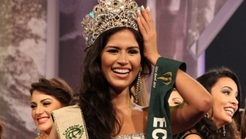hoa hau trai dat 2011 nhiem covid 19