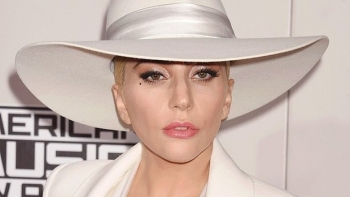lady gaga huy dong hon 800 ty chong dai dich covid 19