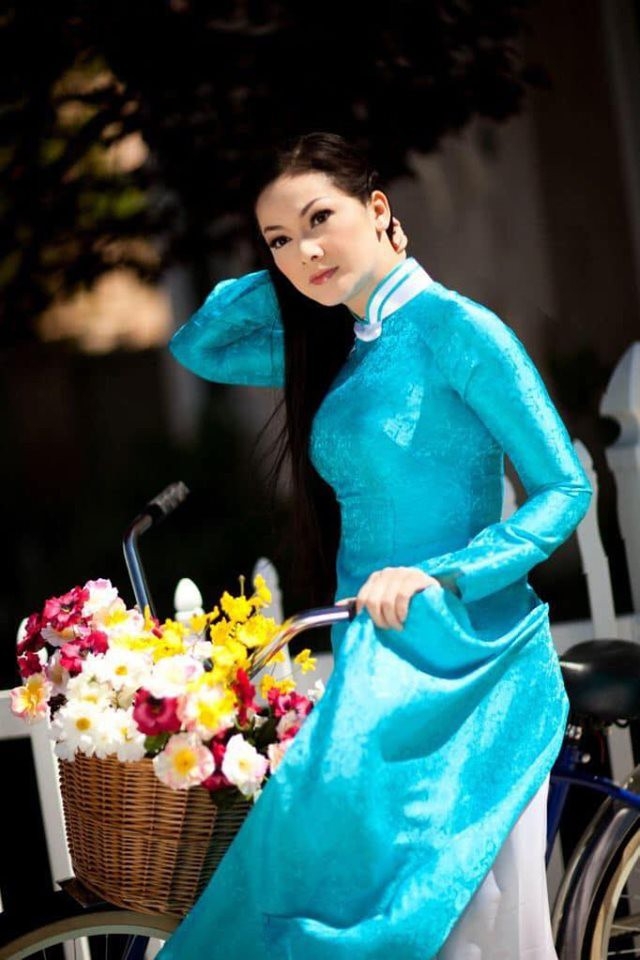 cuoc song cua ca si nhu quynh tai noi tam dich