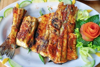 Về Nam Du tắm biển và thưởng thức hải sản ngon "quên lối về"