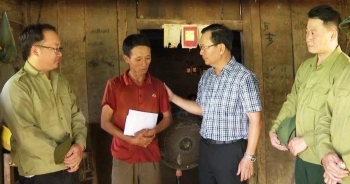 tham hoi ho tro gia dinh cac nan nhan vu lat thuyen o lao cai