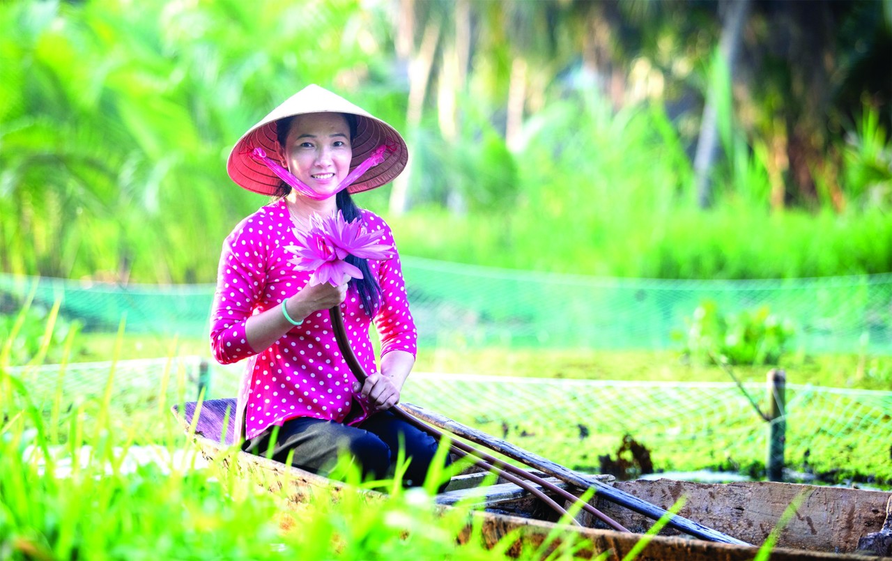 Dự án Tăng cường vai trò của phụ nữ trong phòng ngừa, giảm nhẹ rủi ro thiên tai và biến đổi khí hậu tại Trà Vinh.