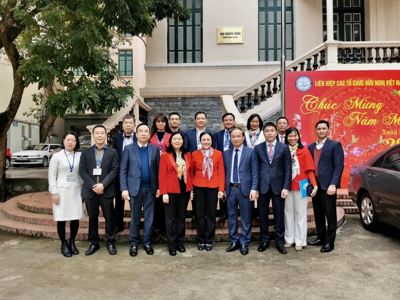 Trưởng ban Dân vận Trung ương Bùi Thị Minh Hoài thăm, chúc Tết VUFO Trưởng ban Dân vận Trung ương Bùi Thị Minh Hoài thăm, chúc Tết VUFO