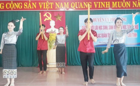 Vun đắp tình hữu nghị