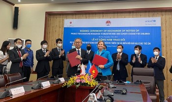 Nhật Bản hỗ trợ 5,7 triệu USD bảo vệ trẻ em Việt Nam trước biến đổi khí hậu