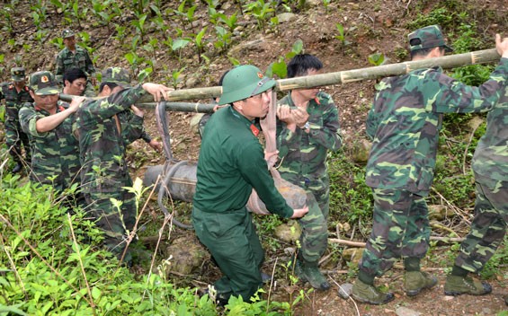 Số bom đạn còn sót lại sau chiến tranh ở Việt Nam hiện còn khoảng 800.000 tấn