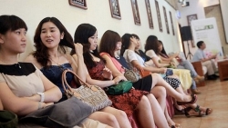 Không chỉ ở Việt Nam, phụ nữ châu Á nói chung đều đi học “nghệ thuật chăn gối”