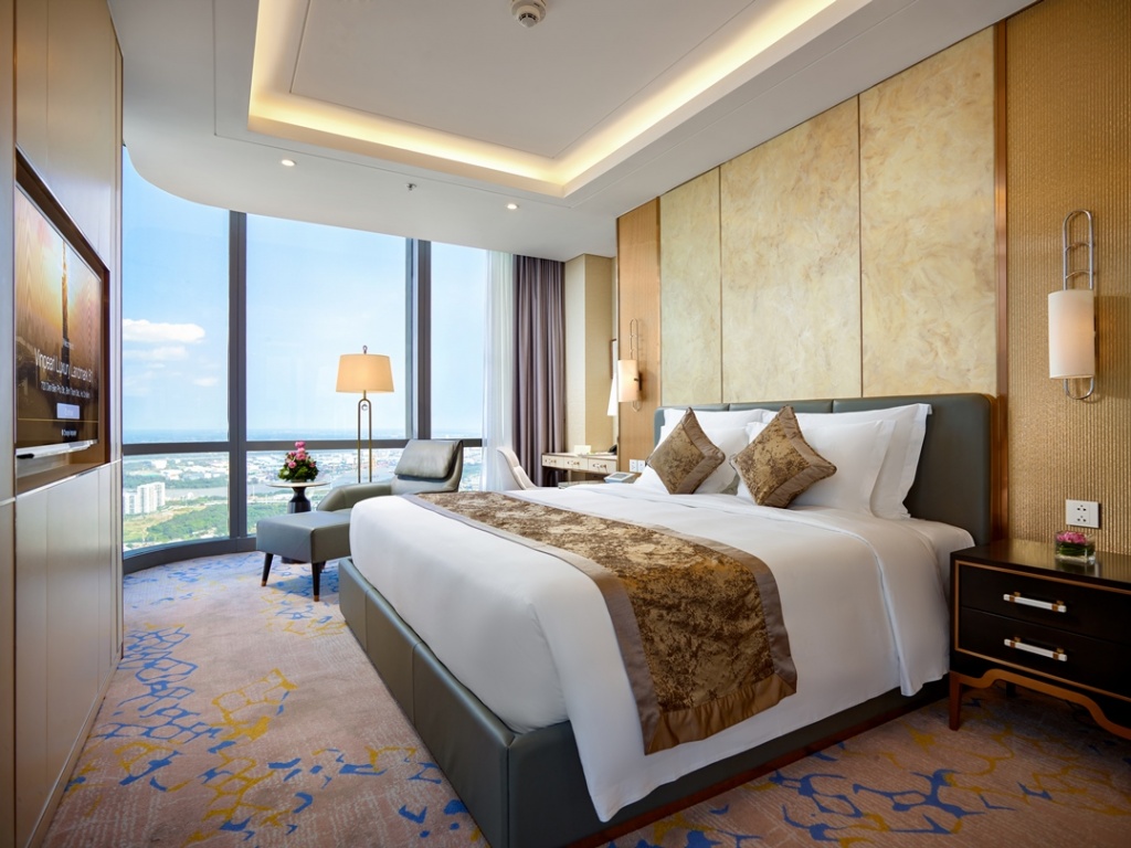 khai truong khach san vinpearl luxury va dai quan sat landmark 81 skyview cao nhat dong nam a