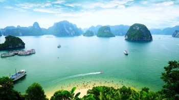 Hạ Long: Ngừng sử dụng đồ nhựa để phục vụ khách trên vịnh từ 1/8