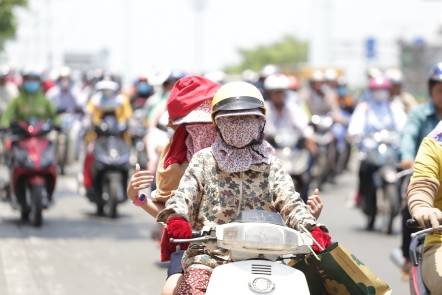 ha noi nang nong ky luc la do bao