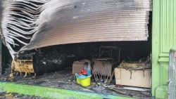 Hà Nội: Cháy lớn ở Đê La Thành, nhiều đồ đạc bị thiêu rụi