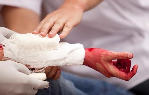 Nhiễm trùng vết thương: 6 dấu hiệu nhận biết và cách chữa trị phù hợp