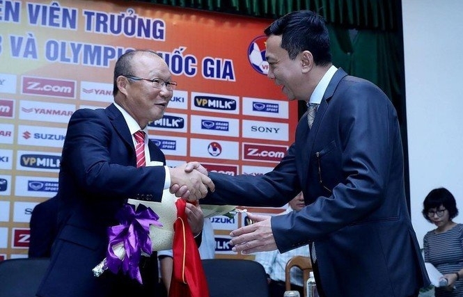 Truyền thông Hàn nói gì về bản hợp đồng giữa VFF và HLV Park Hang-seo?