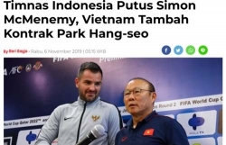 Báo Indonesia viết về số phận trái ngược của HLV Park Hang Seo và HLV Simon McMenemy