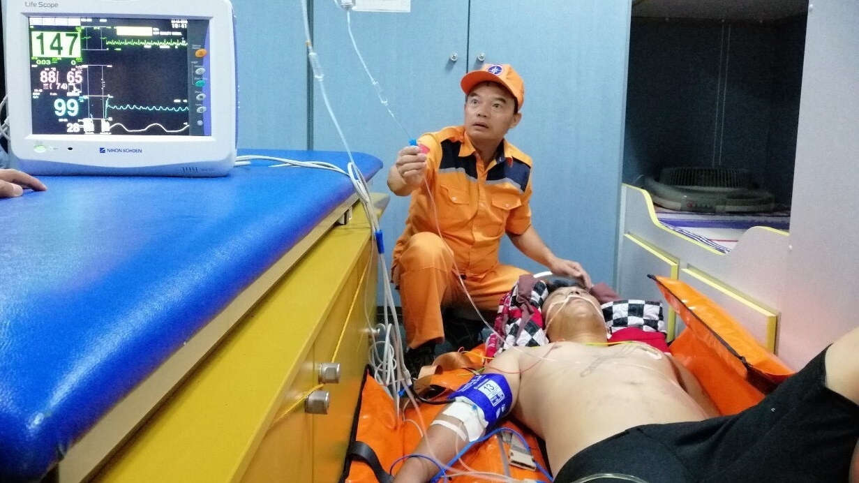 hai phong cap cuu thanh cong nguoi dan lan bien bat ngo bi tai bien
