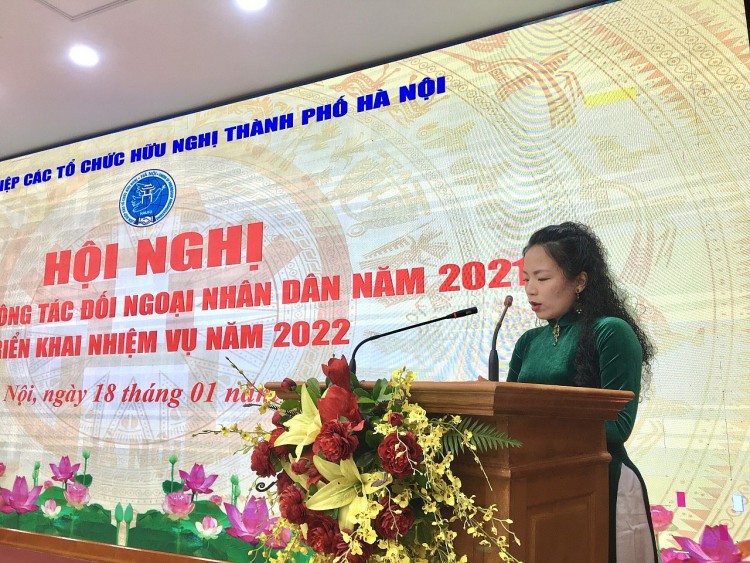 Đồng chí Trần Thị Minh Khuêbày tỏ sự nhất trí cao với kết quả công tác đối ngoại nhân dân năm 2021