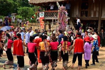 Trải nghiệm Tết hấp dẫn cho người dân tại ngày hội ''Sắc xuân trên mọi miền Tổ quốc'' năm 2022 Trải nghiệm Tết hấp dẫn cho người dân tại ngày hội ''Sắc xuân trên mọi miền Tổ quốc'' năm 2022