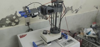 2 học sinh Quảng Trị chế tạo “Robot lấy mẫu xét nghiệm Covid-19”