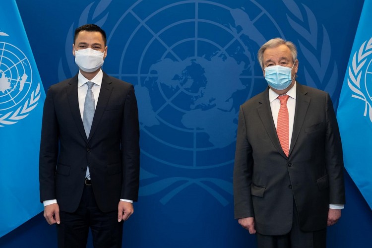 Đại sứ Đặng Hoàng Giang và Tổng Thư ký Liên hợp quốc António Guterres.
