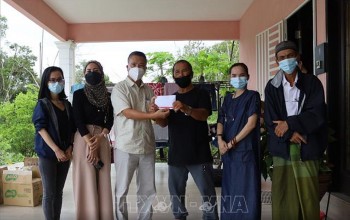 Đại sứ quán Việt Nam tại Malaysia tổ chức hỗ trợ đồng bào người Chăm