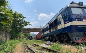 sap co doan tau dau tien chay thang tu da nang den chau au