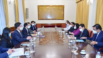 Nhiều doanh nghiệp, nhà đầu tư nước ngoài tham dự Hội nghị Xúc tiến đầu tư tỉnh Sóc Trăng năm 2022 Nhiều doanh nghiệp, nhà đầu tư nước ngoài tham dự Hội nghị Xúc tiến đầu tư tỉnh Sóc Trăng năm 2022